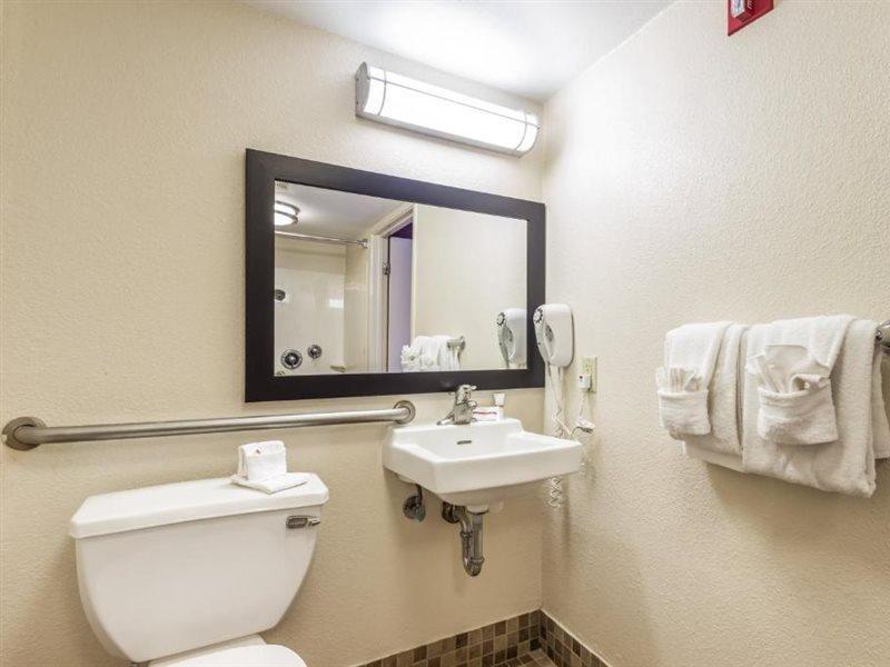Red Roof Inn Milwaukee Airport Oak Creek Dış mekan fotoğraf
